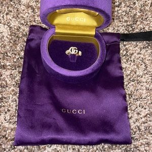 Gold Gucci ring